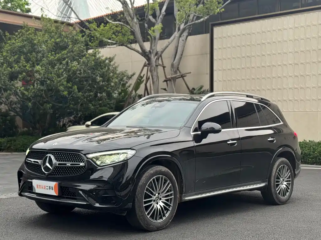 Mercedes-Benz GLC 2025