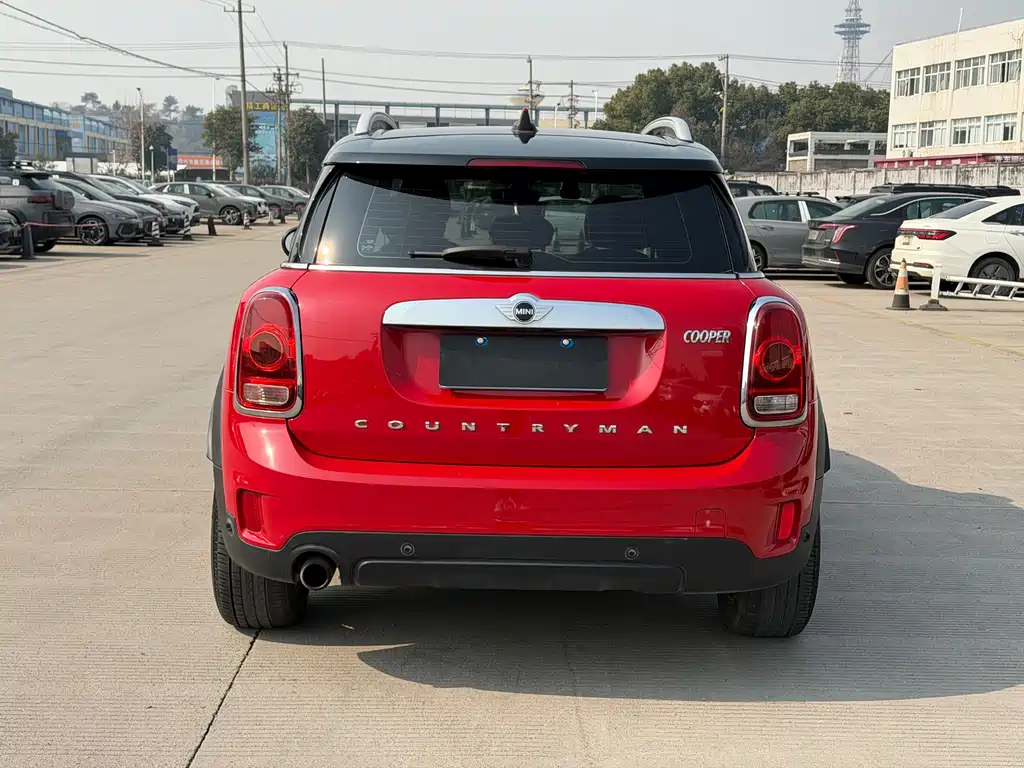 MINI COUNTRYMAN
