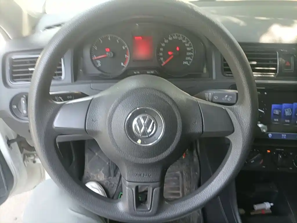 Volkswagen Santana — миниатюра 11