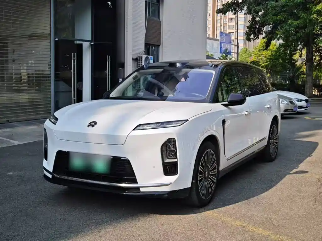 NIO ES8 — миниатюра 2