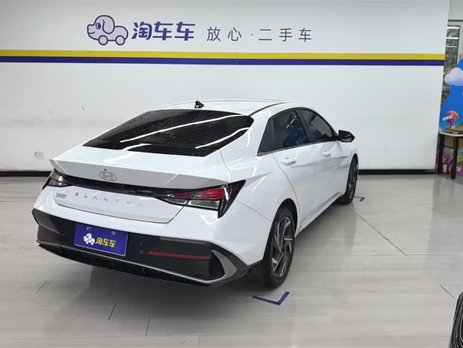 Hyundai Elantra 2023 1.5L CVT GLX Elite