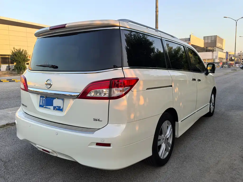 Nissan Quest — миниатюра 5