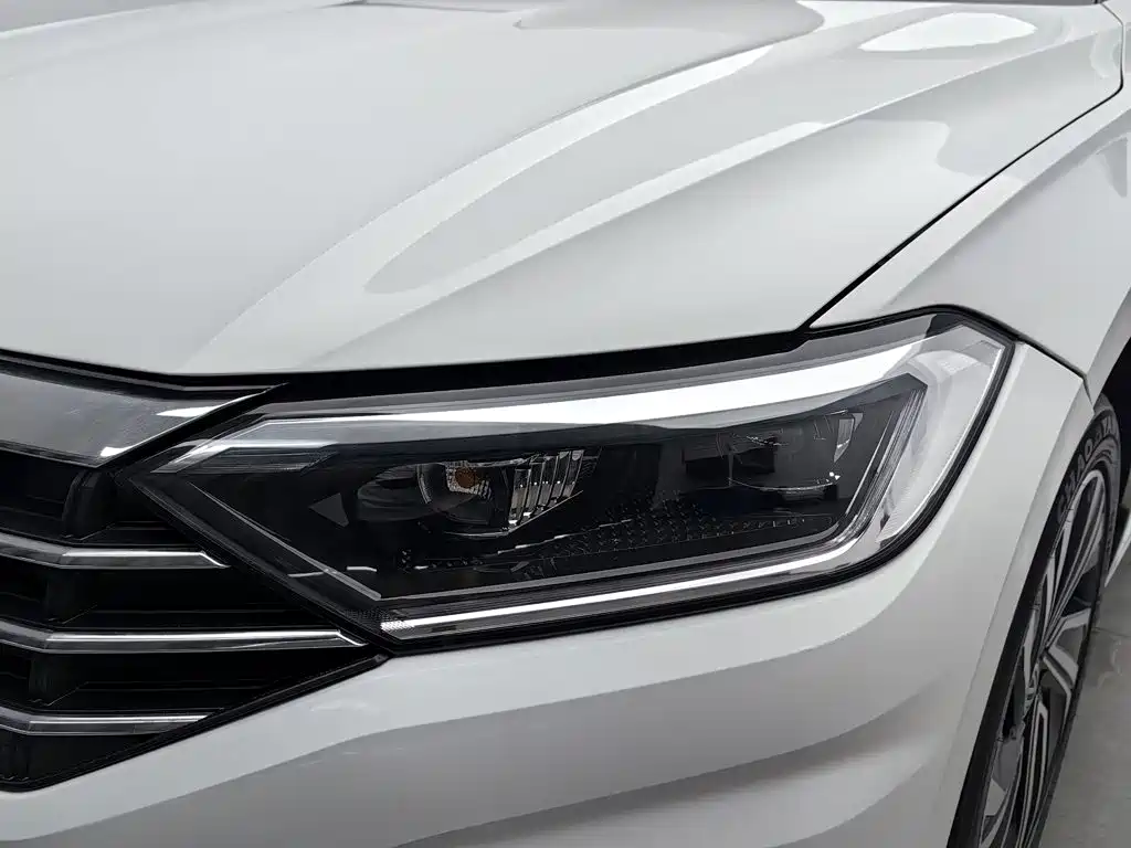 Volkswagen Sagitar — миниатюра 7