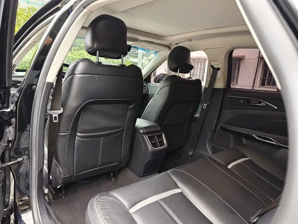 Ford Taurus — миниатюра 14