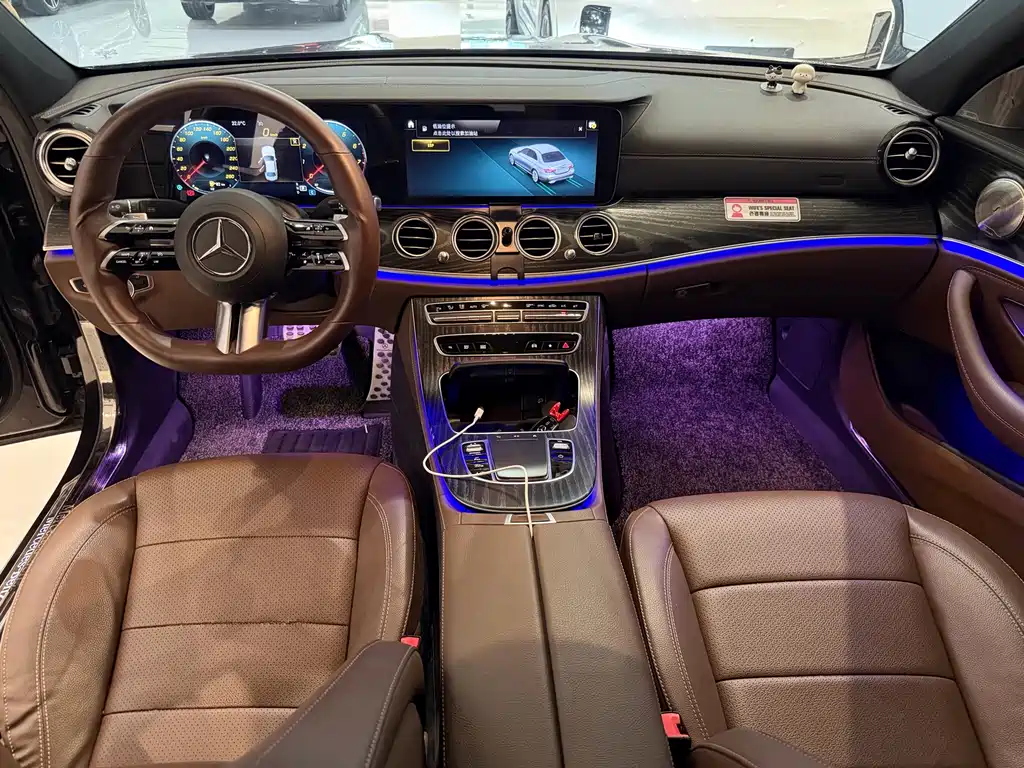 Mercedes-Benz E-Class — миниатюра 10
