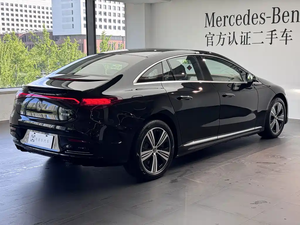Mercedes-Benz EQE — миниатюра 13