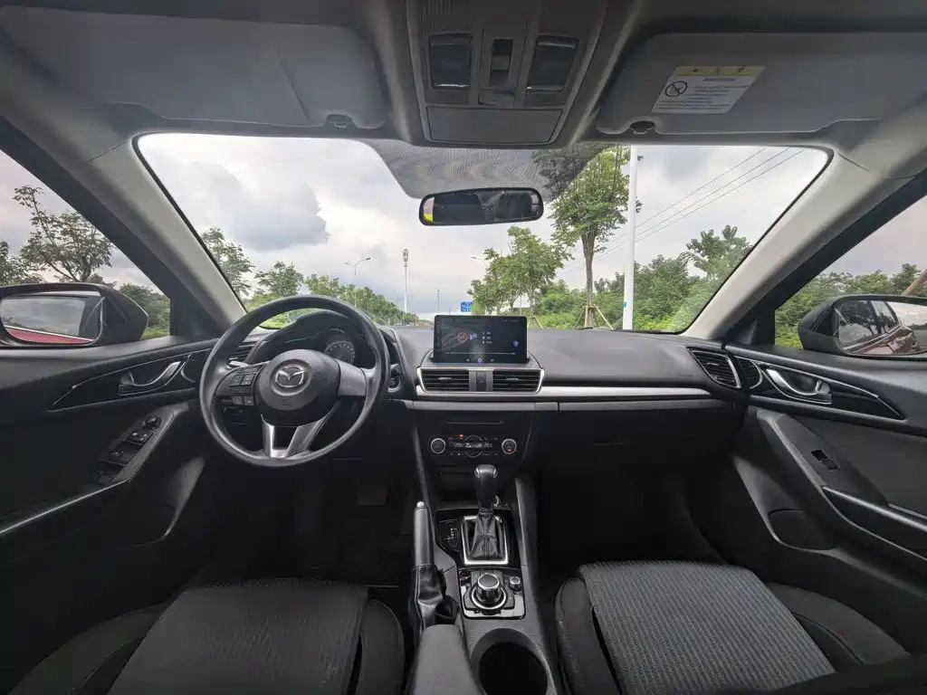Mazda 3 Axela — миниатюра 18