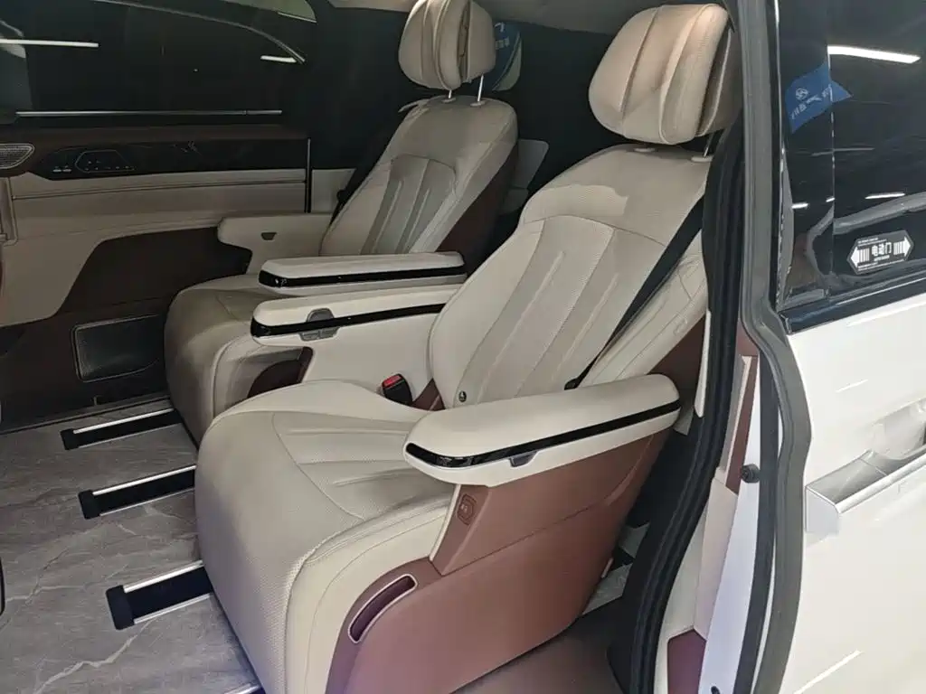 BYD Xia — миниатюра 17