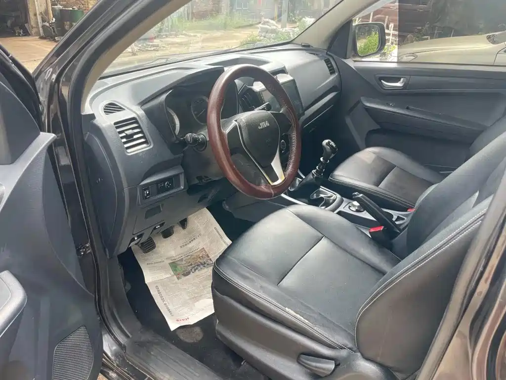 Isuzu RE-MAX Ruimai — миниатюра 8