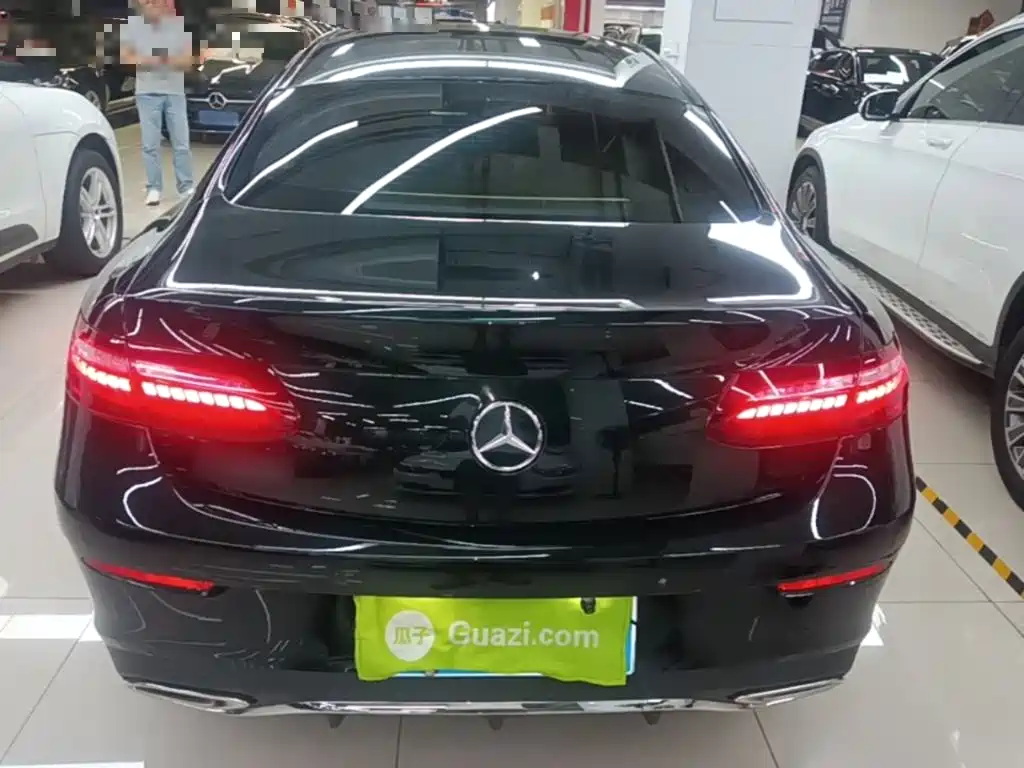 Mercedes-Benz E-Class (Import) — миниатюра 6