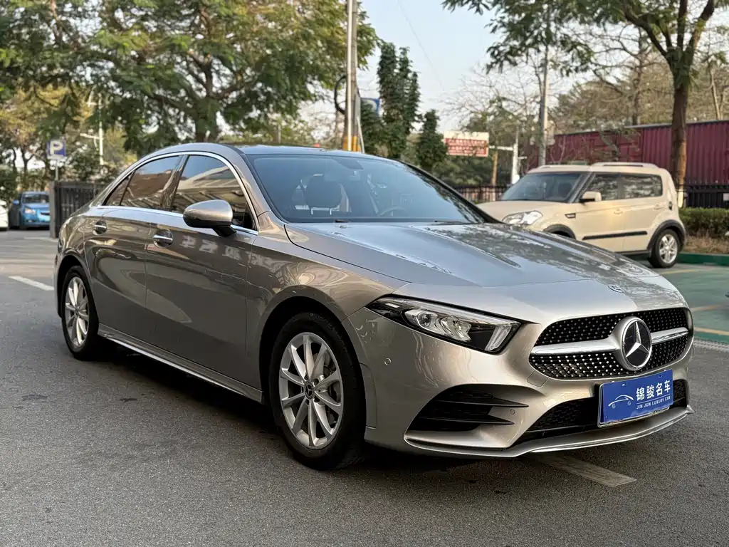 MERCEDES-BENZ A CLASS