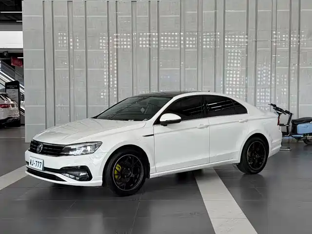 Volkswagen Lamando