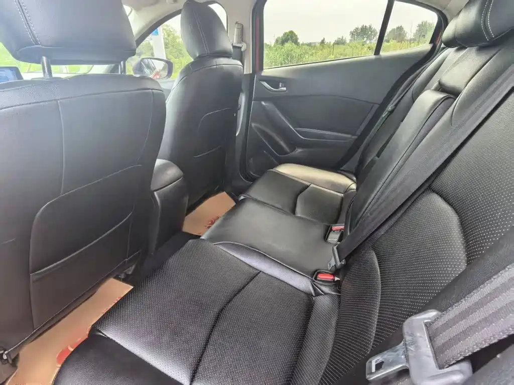 Mazda 3 Axela — миниатюра 12