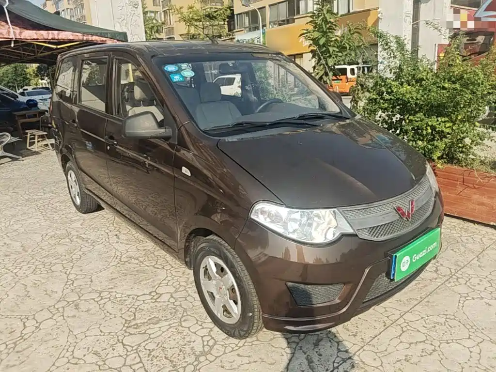 Wuling Hongguang — миниатюра 4