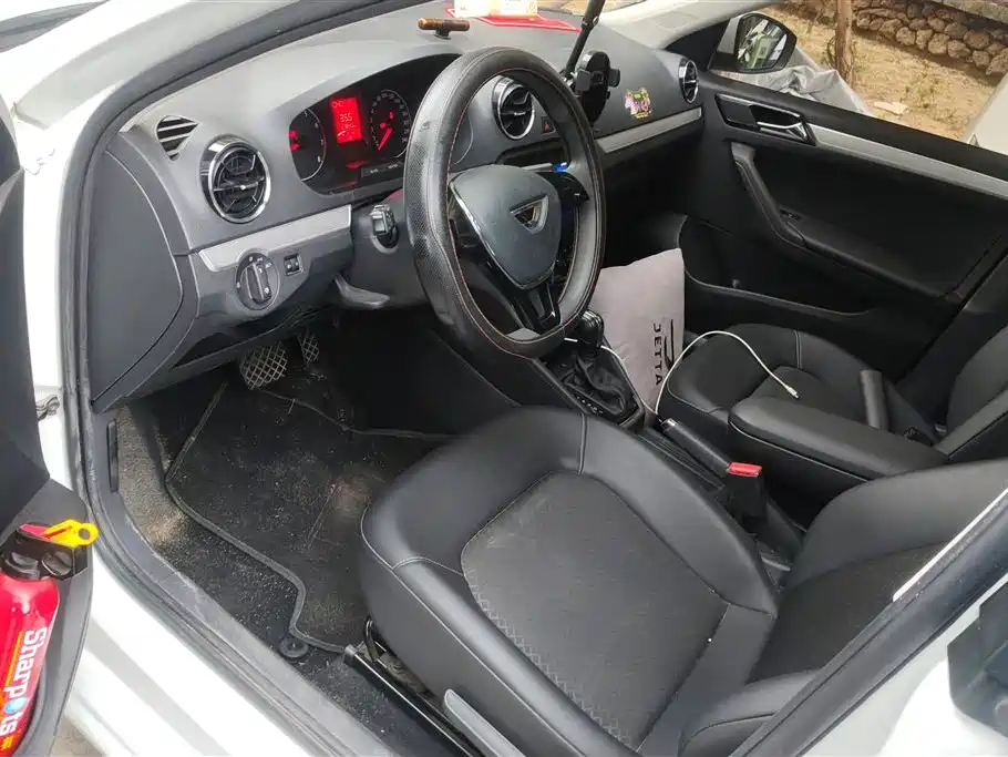 Jetta VA3 2021 1.5L AT Enjoy