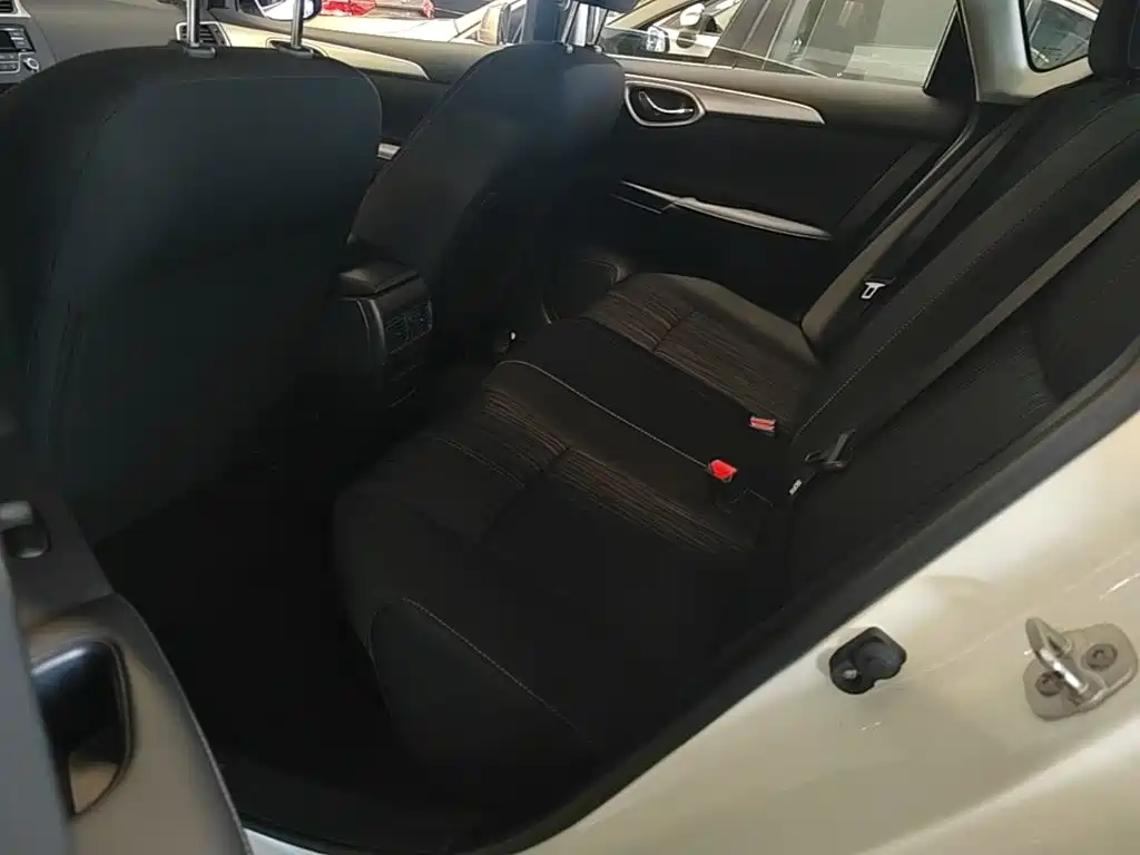 Nissan Sylphy — миниатюра 17