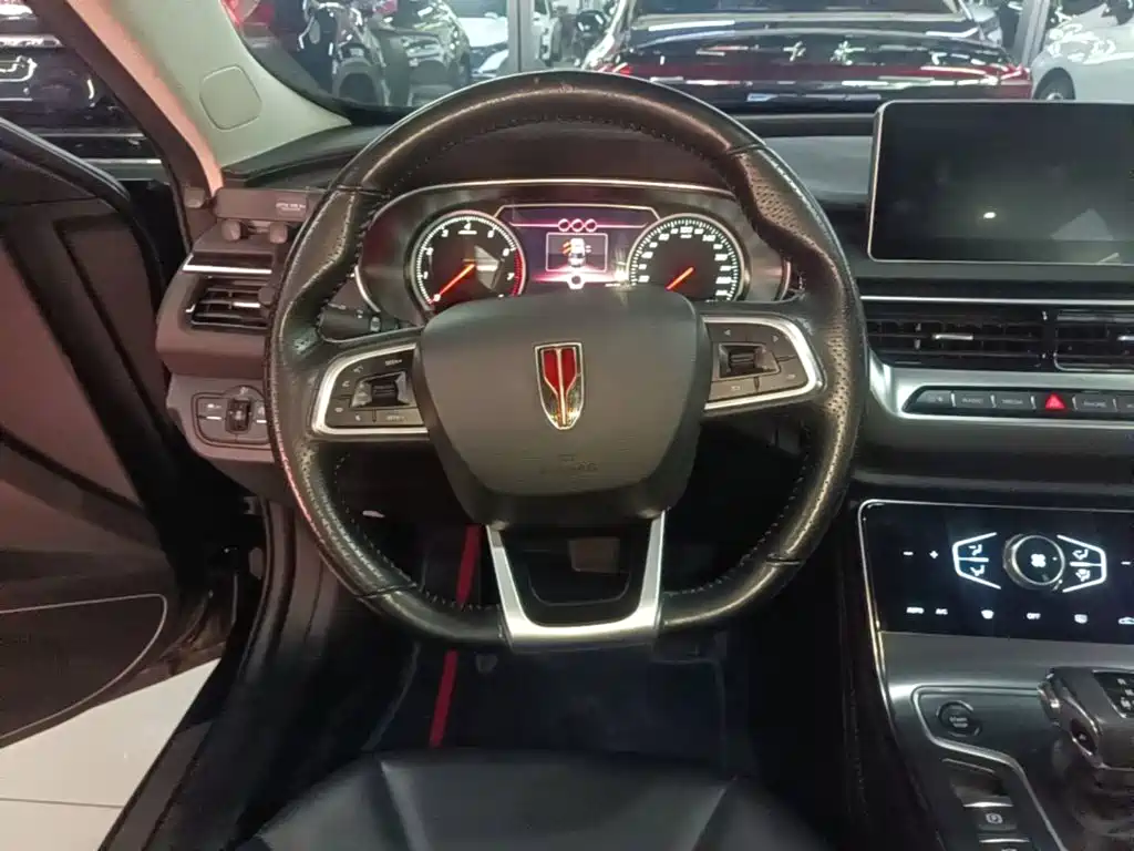 Hongqi Hongqi H5 — миниатюра 11