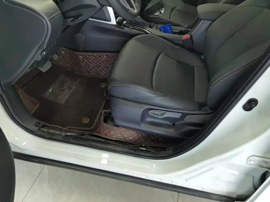 Toyota Frontlander — миниатюра 9