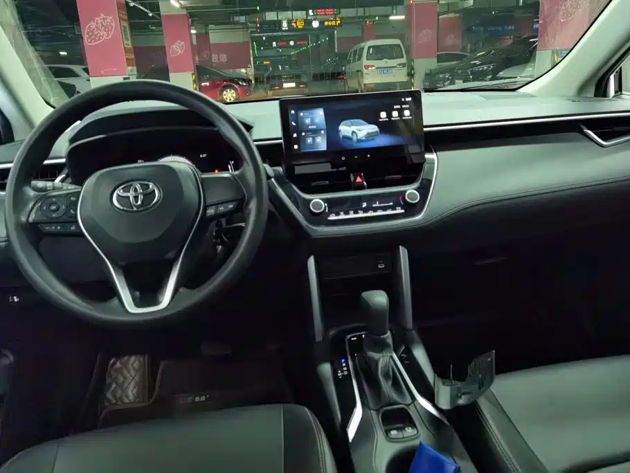 Toyota Frontlander — миниатюра 12
