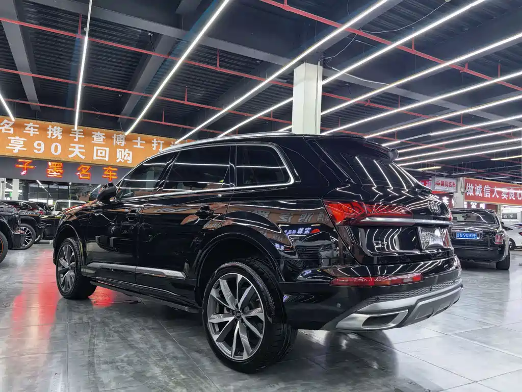 Audi Q7 — миниатюра 17