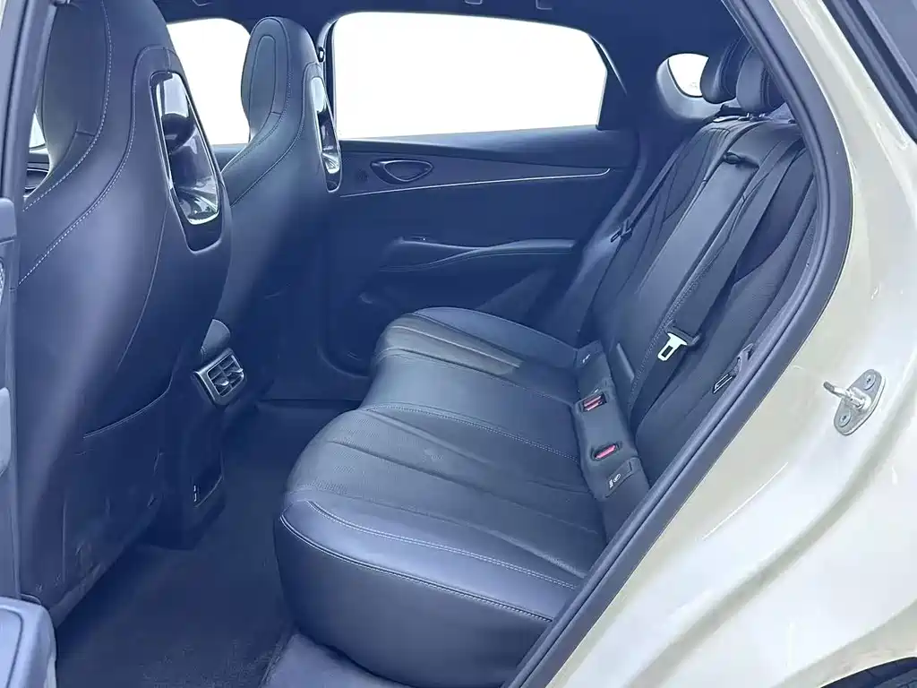 BYD Seal 06 — миниатюра 7