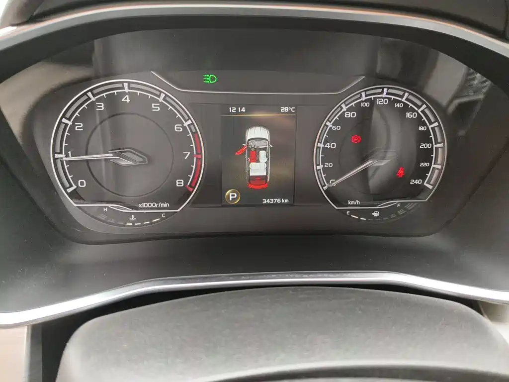 Geely Binyue — миниатюра 8