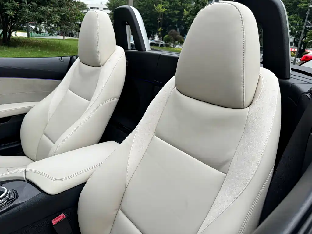 BMW Z4 — миниатюра 9