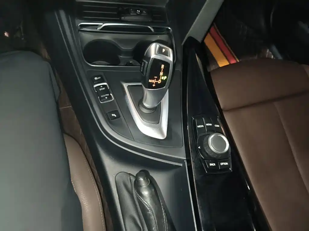 BMW 3 Series — миниатюра 14