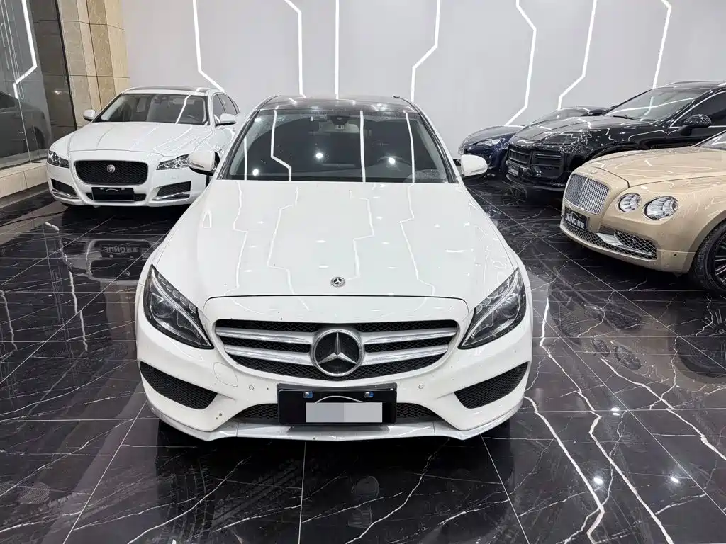 Mercedes-Benz C-Class — миниатюра 2