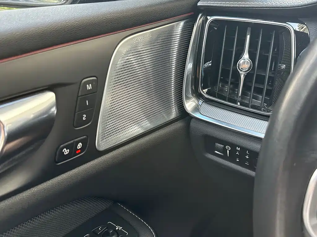 Volvo V60 — миниатюра 16