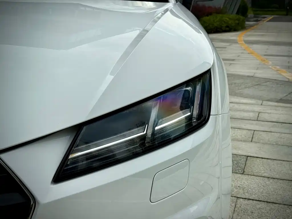 Audi TT — миниатюра 8