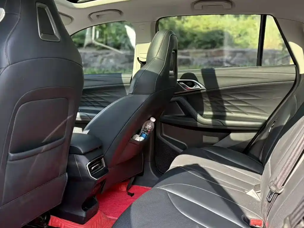Roewe RX5 — миниатюра 17