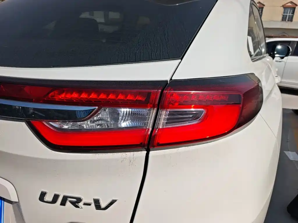 Honda UR-V — миниатюра 8