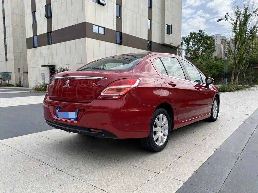 Peugeot 308 — миниатюра 9