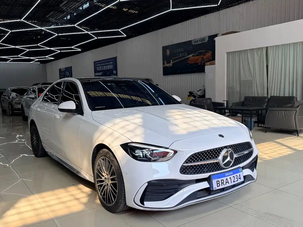 Mercedes-Benz C-Class — миниатюра 3