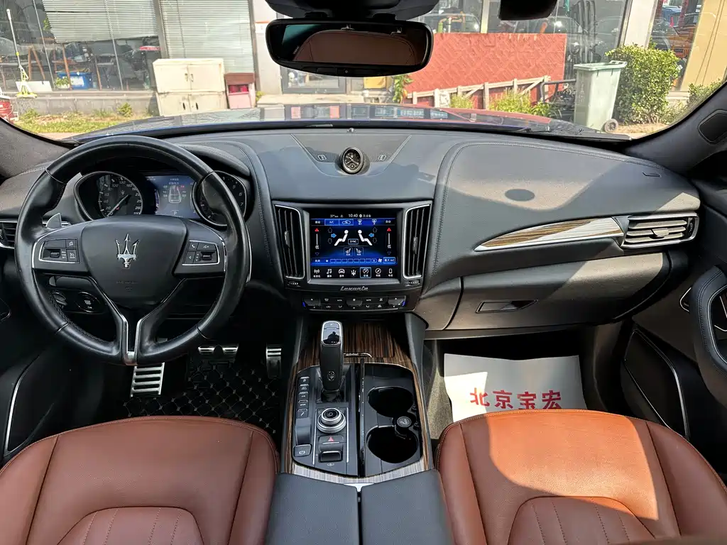 Maserati Levante — миниатюра 15