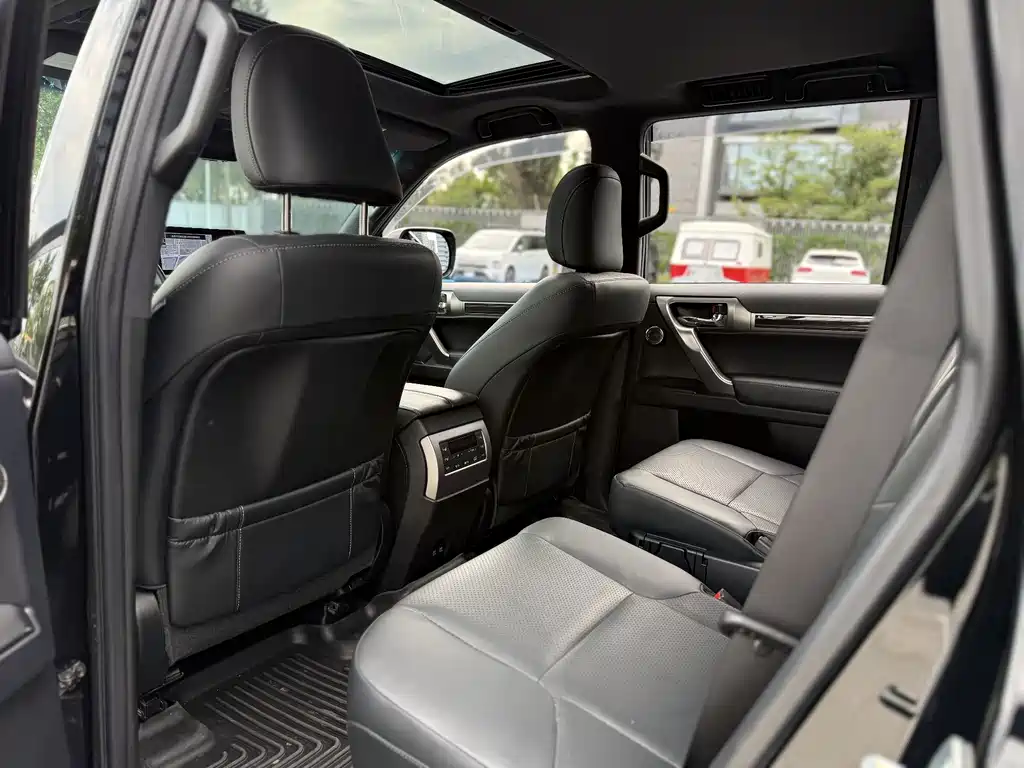 Lexus GX — миниатюра 8