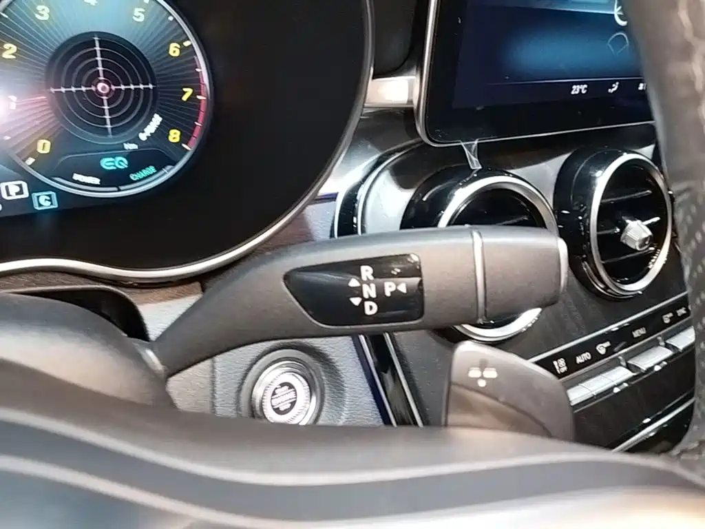 Mercedes-Benz C-Class — миниатюра 14