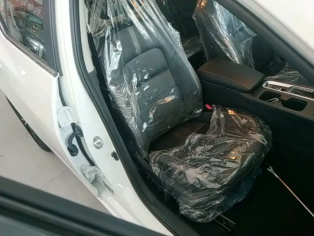 Nissan Sylphy — миниатюра 25