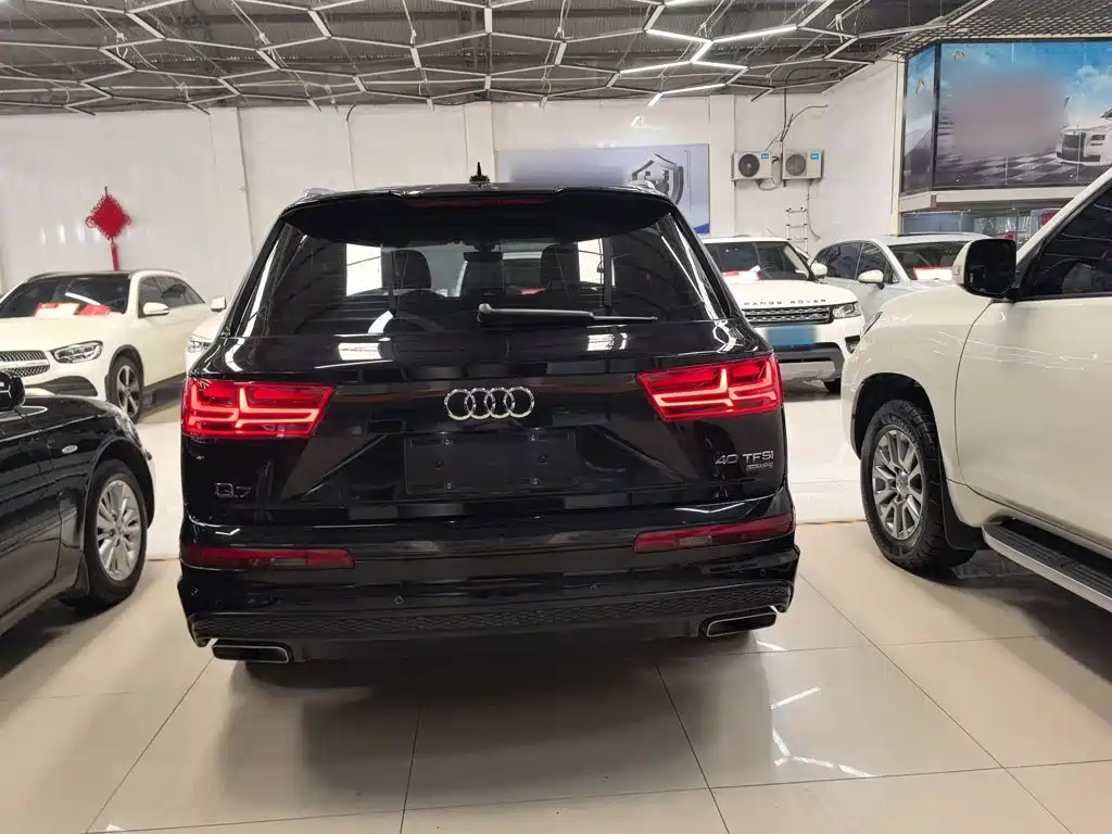 Audi Q7 — миниатюра 8