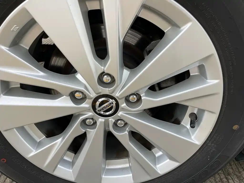 Nissan Teana — миниатюра 16