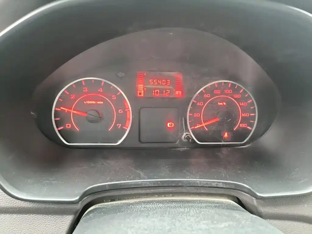 Wuling Hongguang V — миниатюра 12