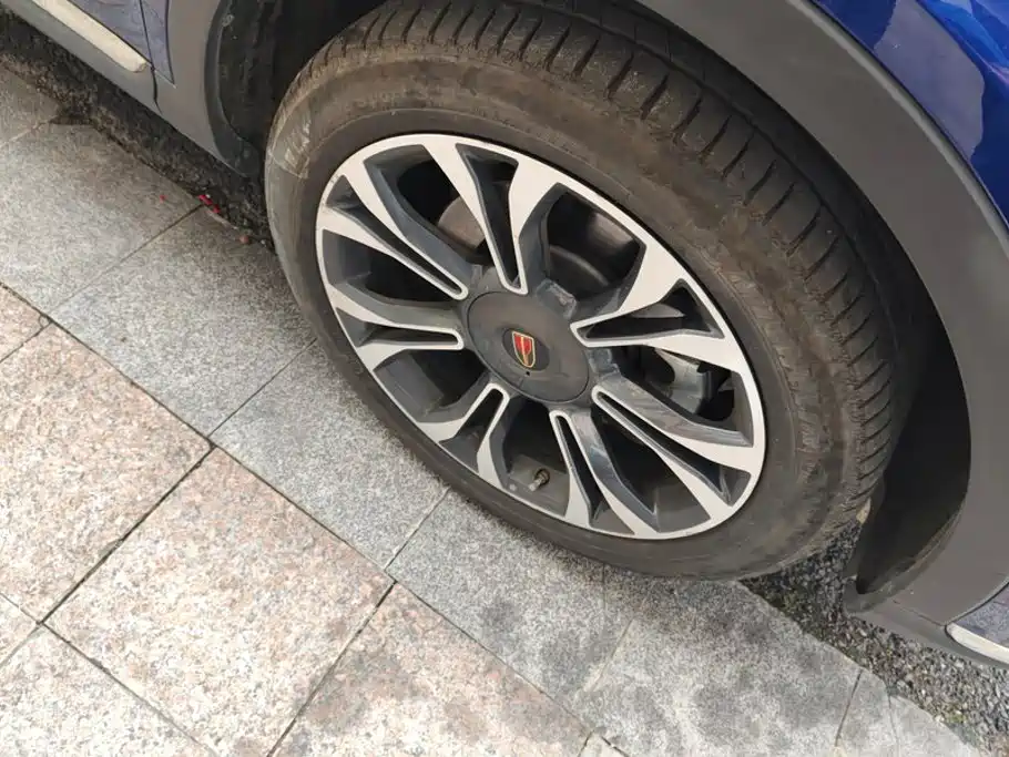 Hongqi Hongqi HS5 — миниатюра 6