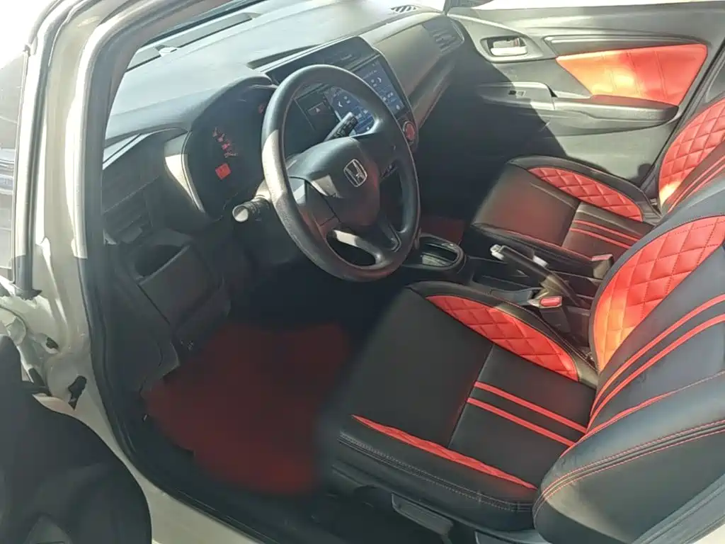 Honda Fit — миниатюра 16