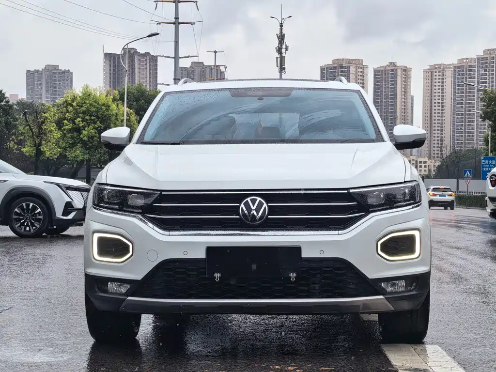 Volkswagen T-Roc 2022 280TSI DSG PLUS