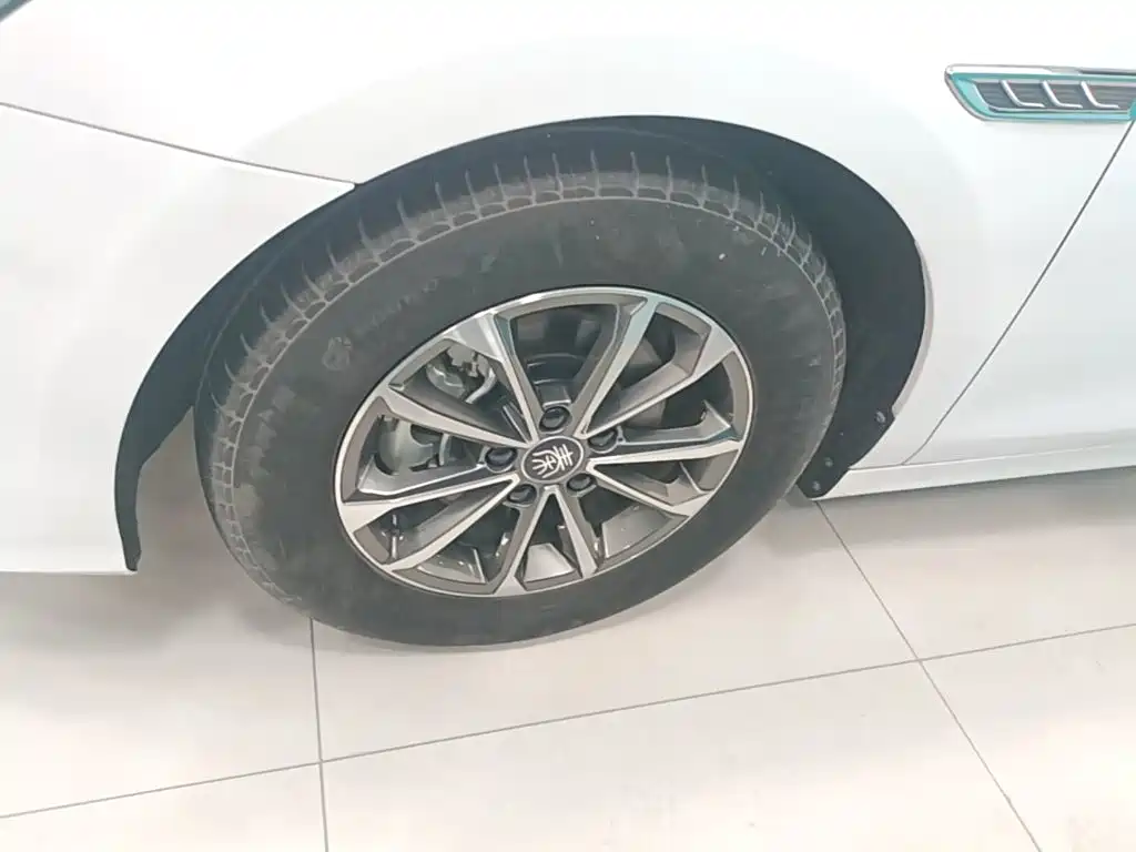 BYD Qin PLUS — миниатюра 23