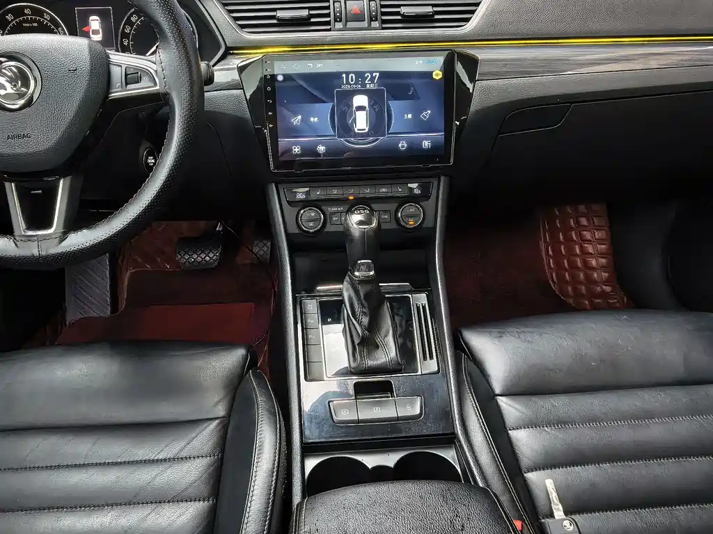 Skoda Superb — миниатюра 15