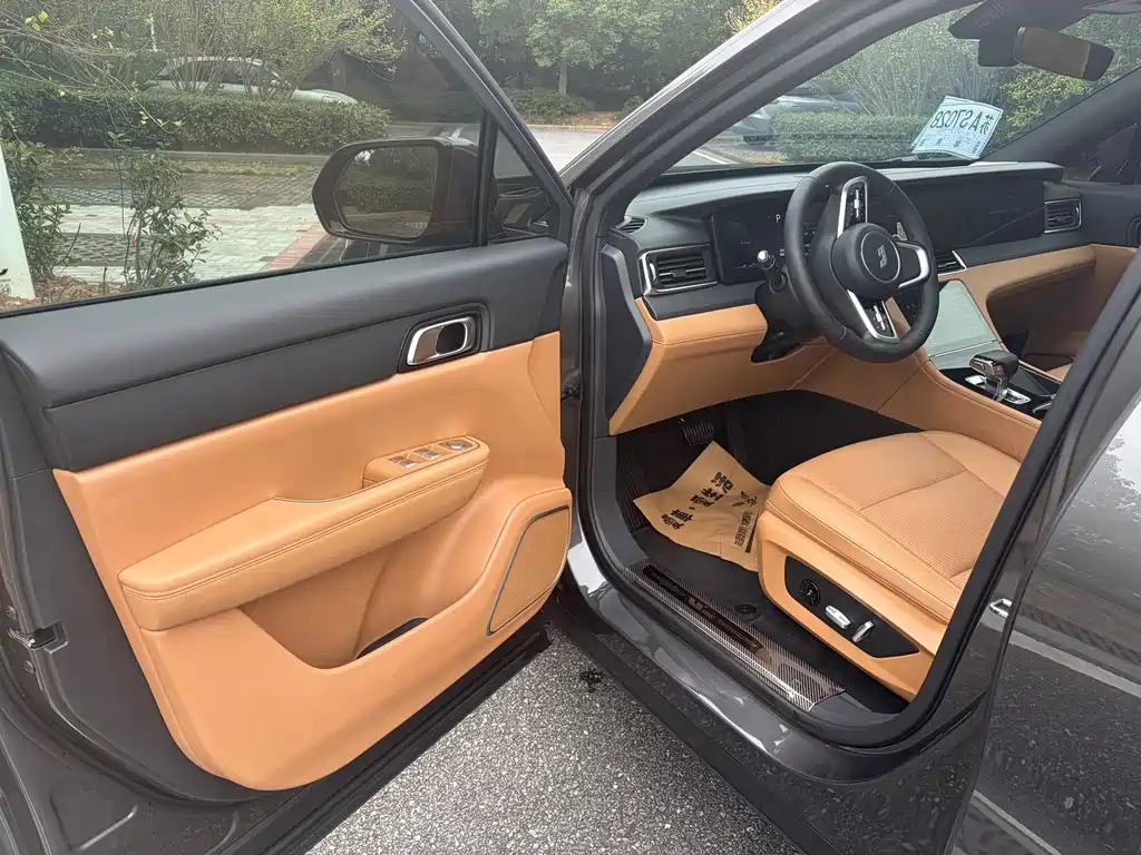 Li Auto Li ONE — миниатюра 8