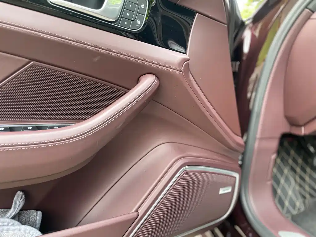 Porsche Panamera — миниатюра 13