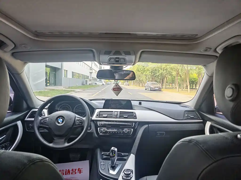 BMW 3 Series — миниатюра 6